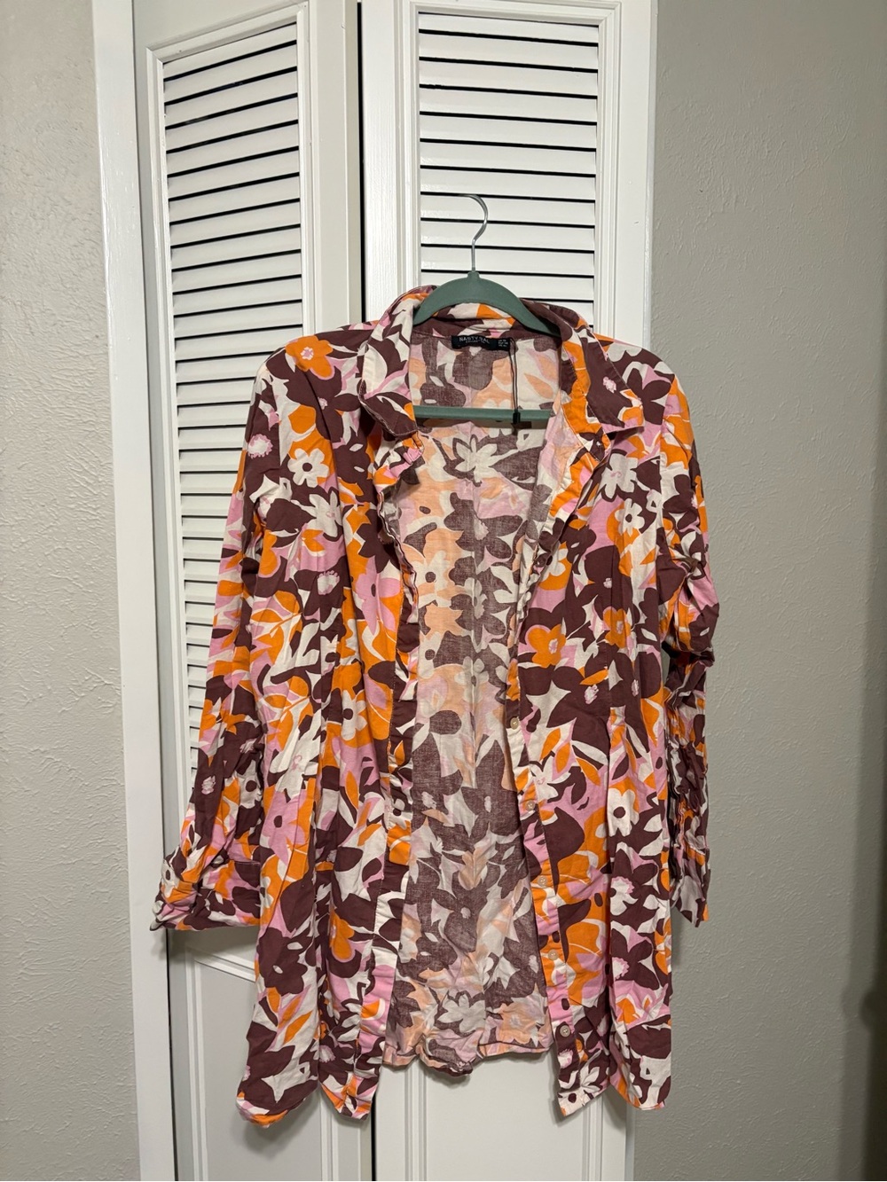 Nasty Gal Floral Button-Down Shirt in Brown, Orange & Pink